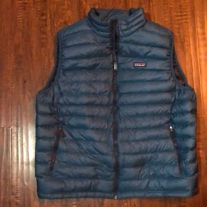 Patagonia men’s XXL puffer vest EUC